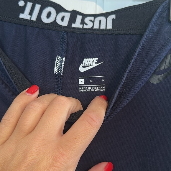 Nike navy just do it leggings size medium - Picture 4 of 4